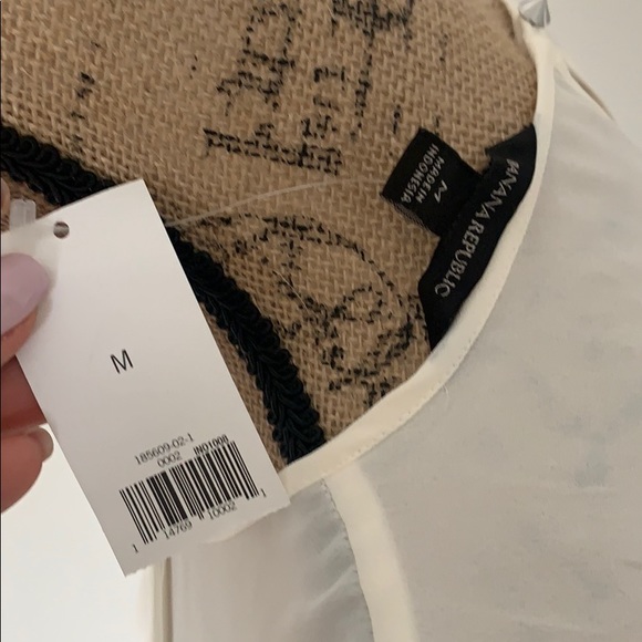 Banana republic slightly sheer ruffle top NWT - Picture 7 of 7